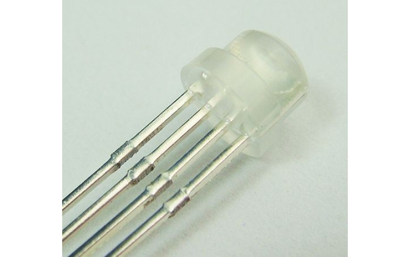 專業(yè)解讀：到底有沒有發(fā)光三極管？