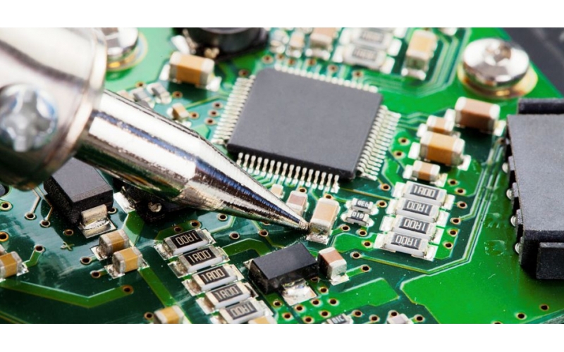 PCBA加工中的電烙鐵焊錫到底有沒有毒？