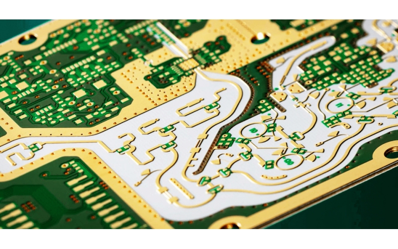PCB板各個層之間有什么不同？