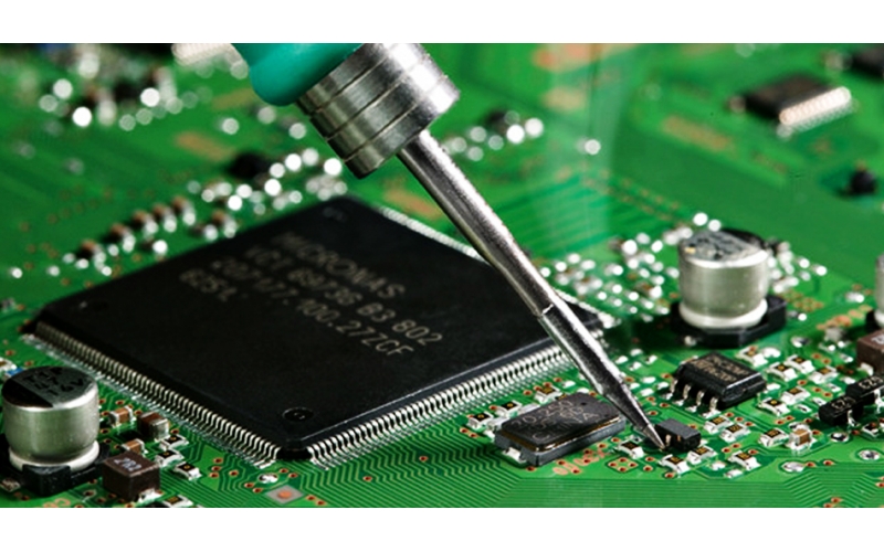 PCBA組裝中的材料選擇：焊料、PCB和封裝材料