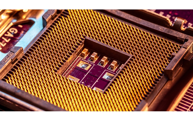 PCB設(shè)計中的高密度互連技術(shù)：微細線路、多層設(shè)計和封裝